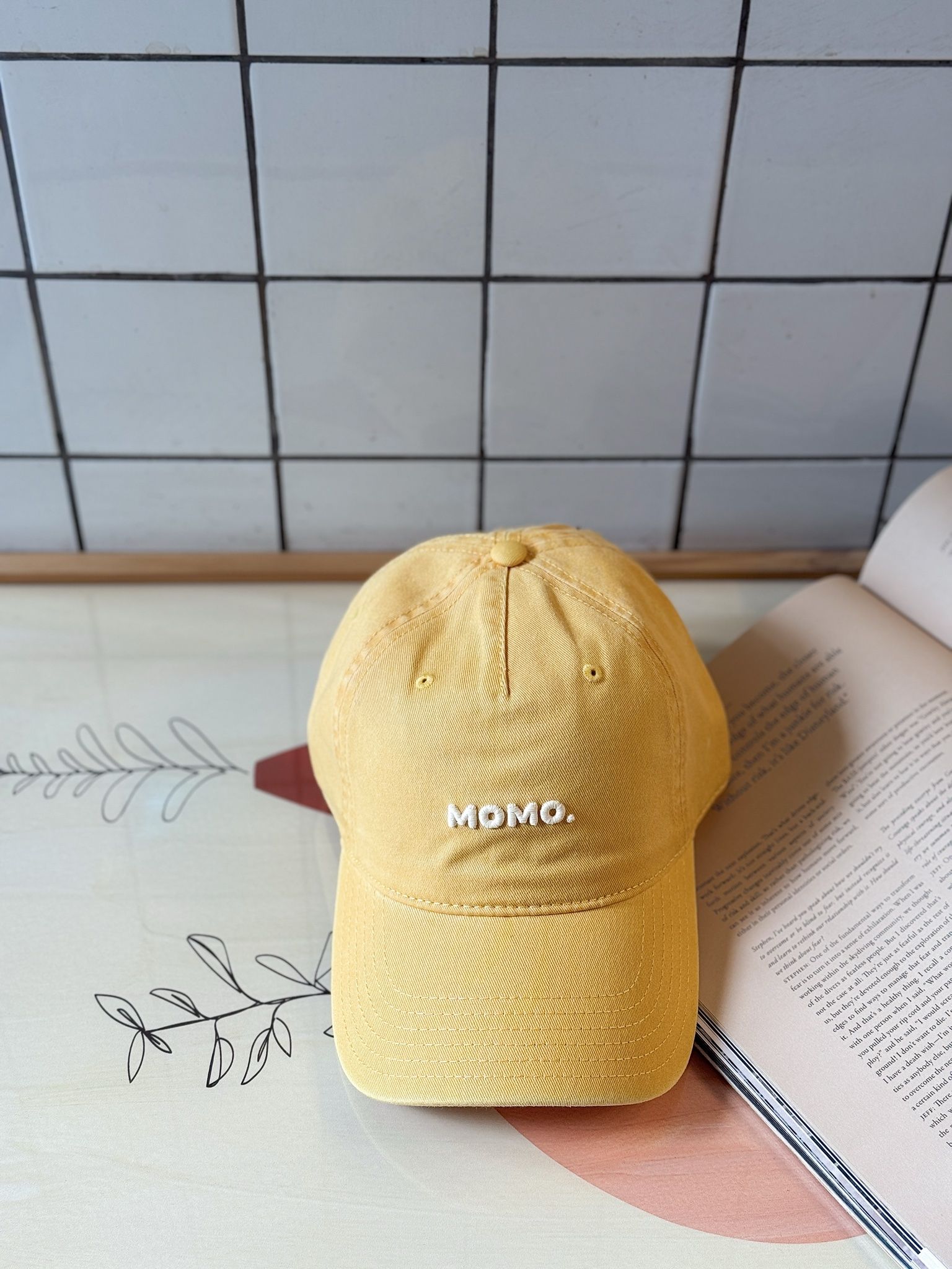 CAP MOMO YELLOW