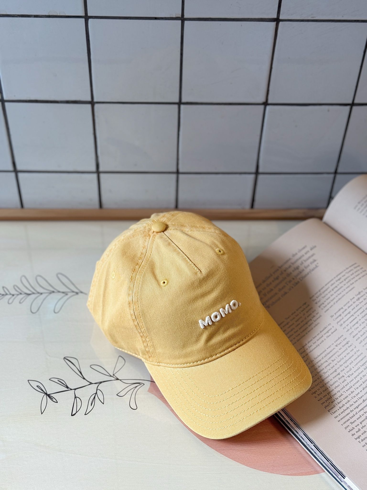 CAP MOMO YELLOW