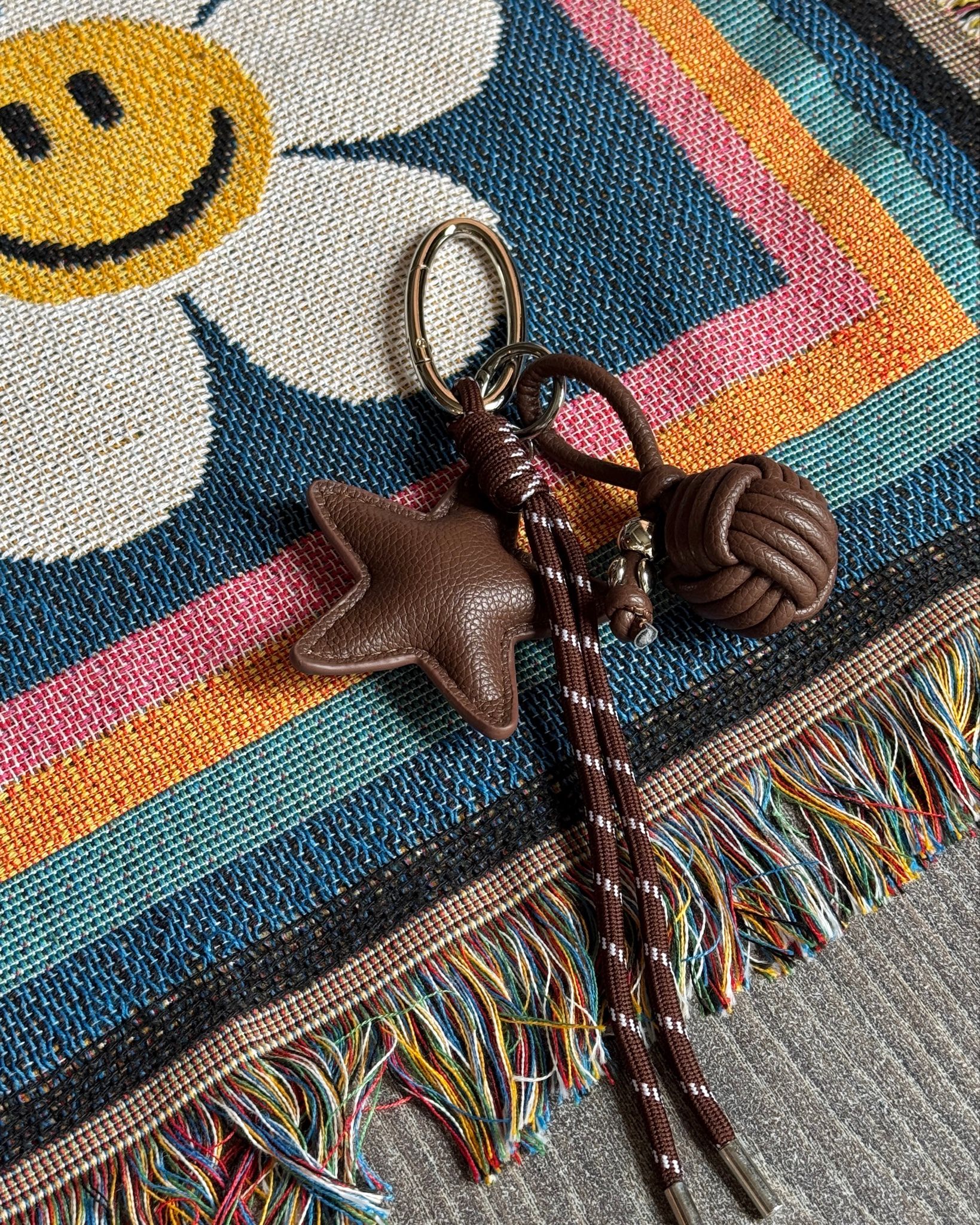 KEYCHAIN LEATHER STAR