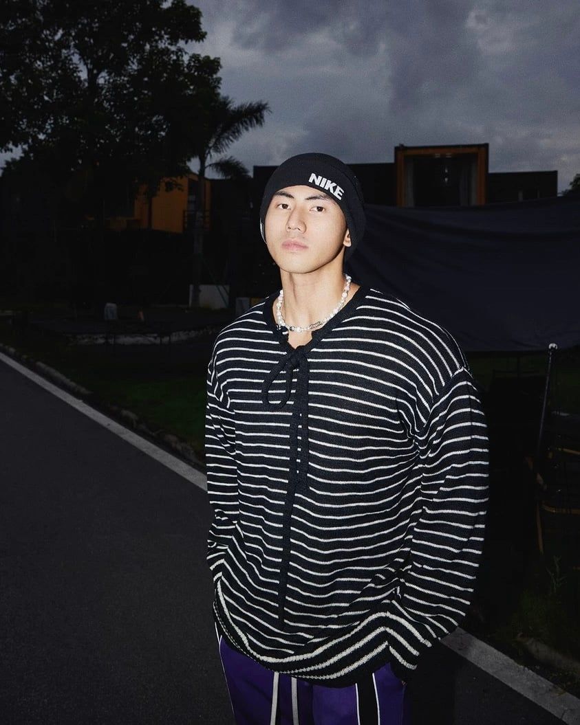 ÁO SWEATER 81131 ĐEN