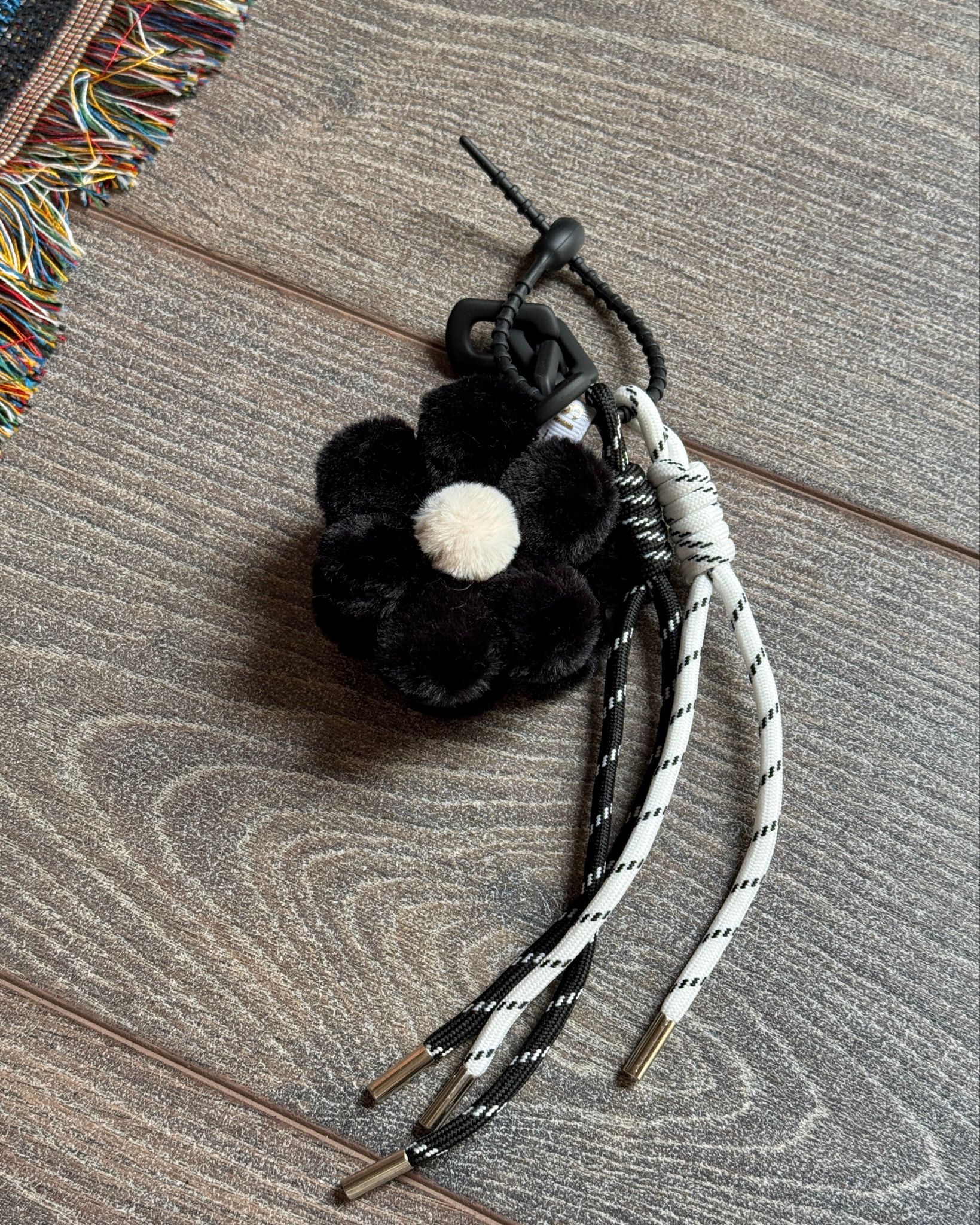 KEYCHAIN COTTON FLOWER