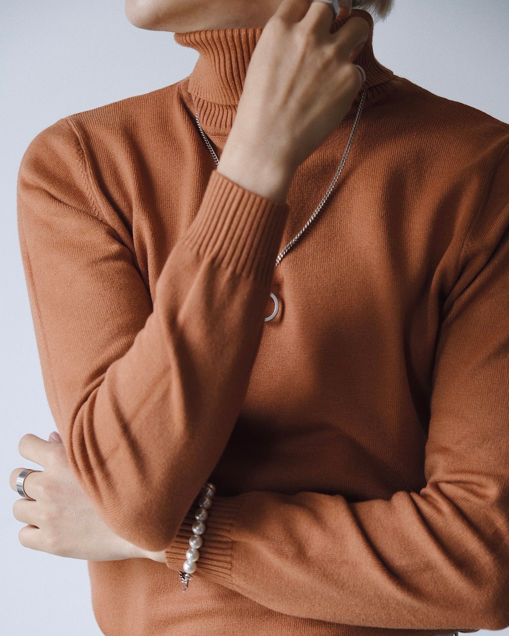 ÁO 832 NÂU CAM HIGHNECK SWEATER