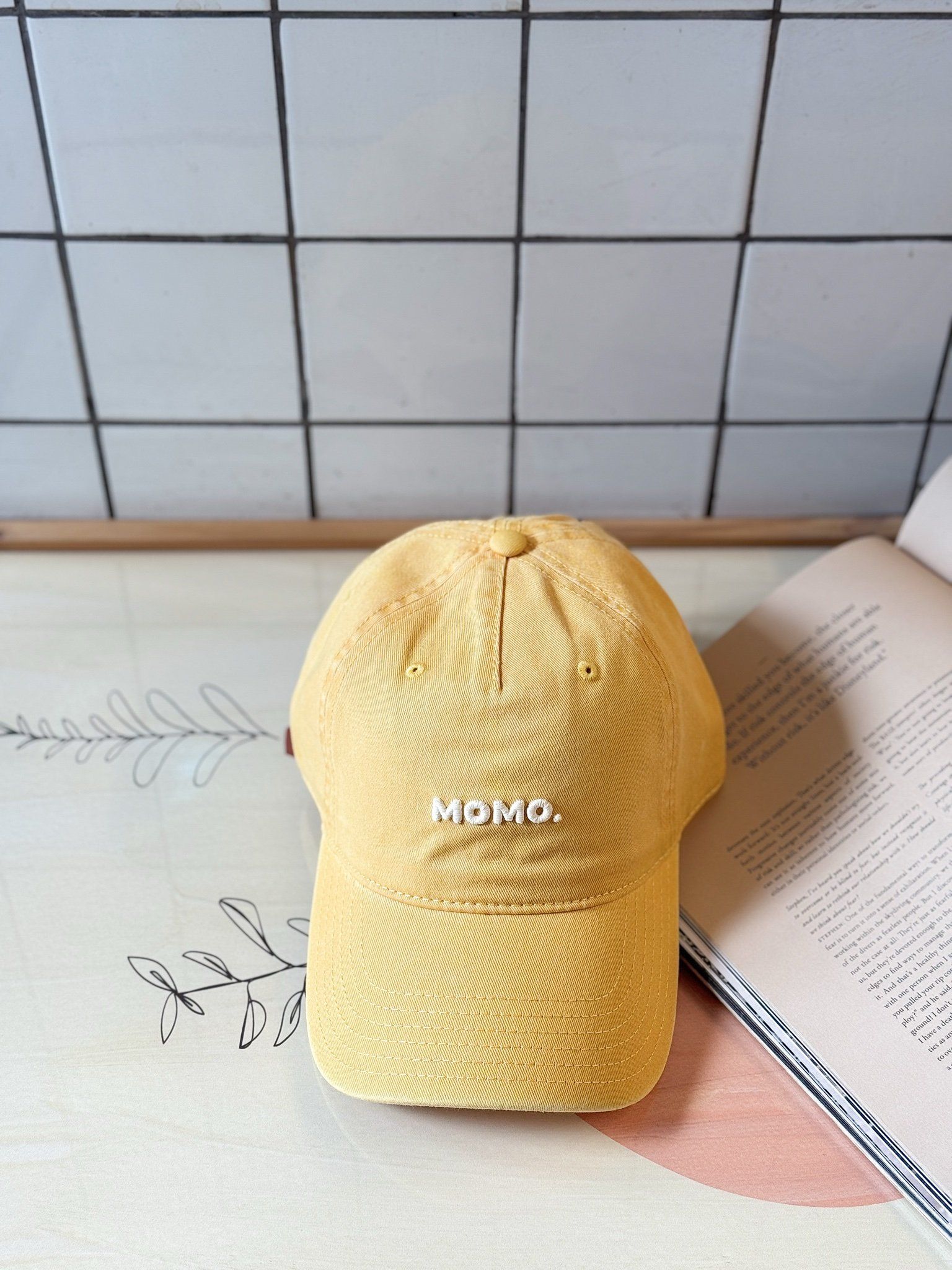 CAP MOMO YELLOW