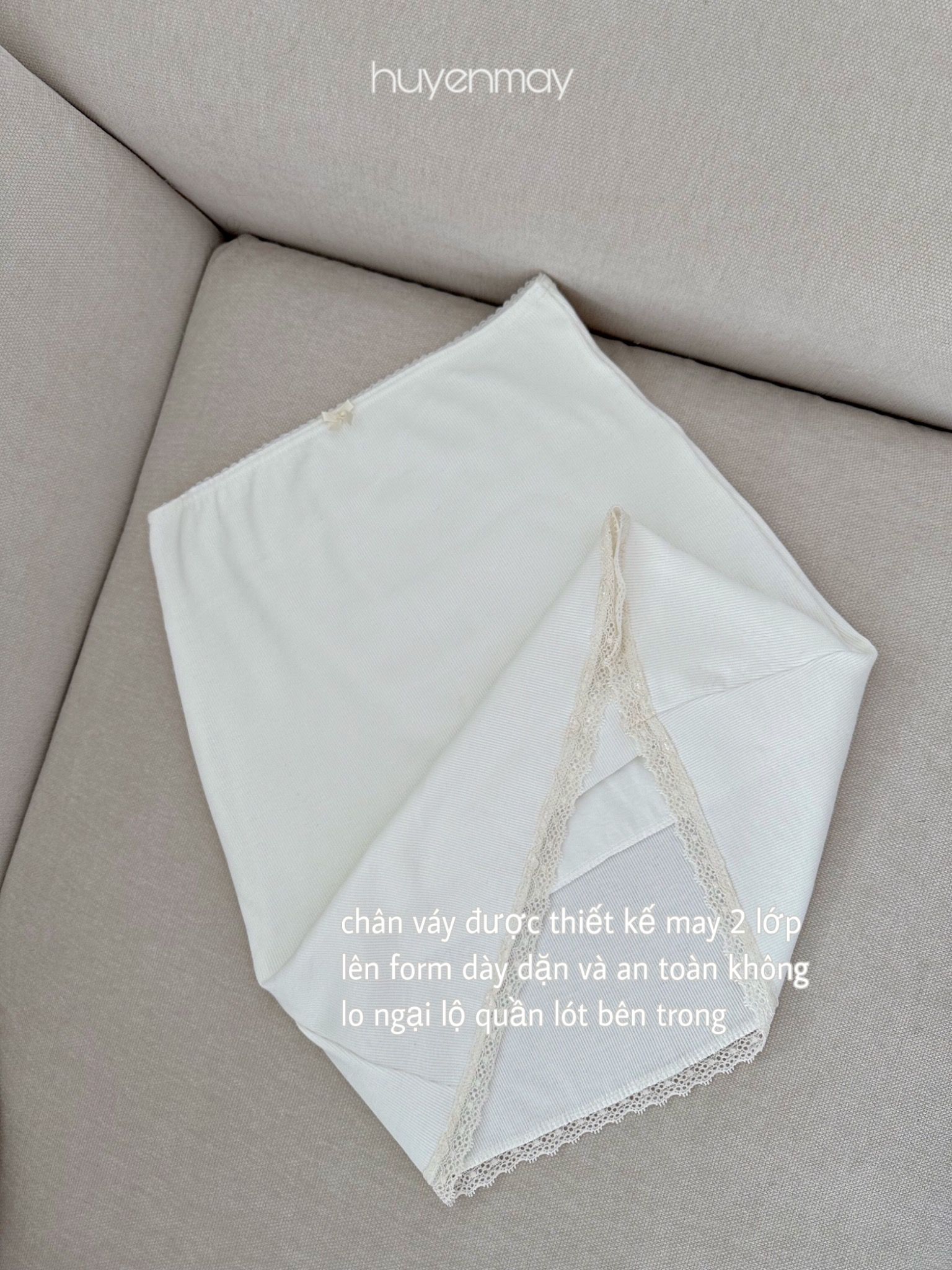 Chân Váy Tiểu Thơ - Trắng