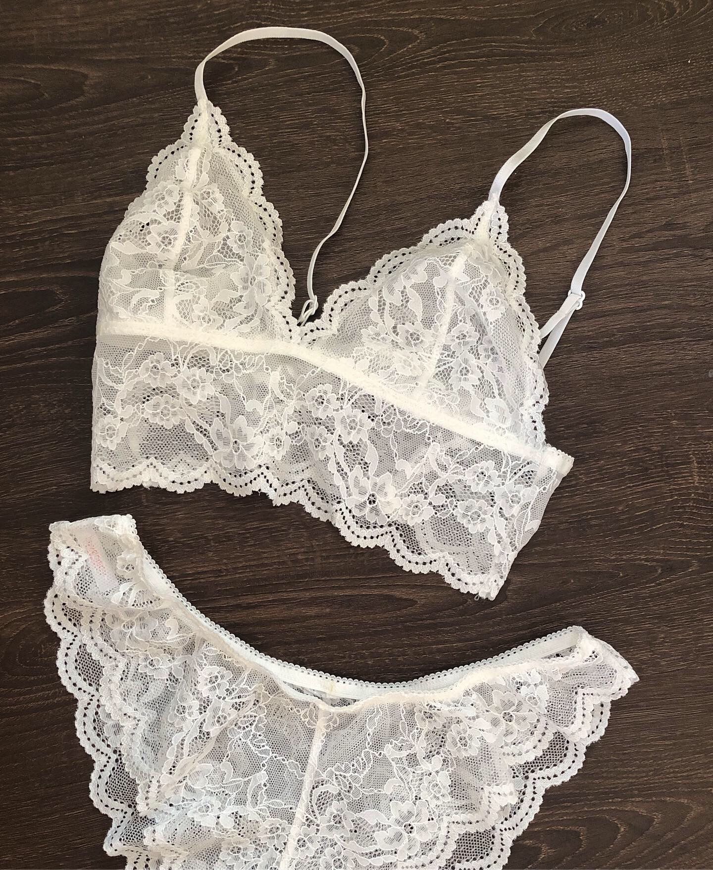 White Flower Tanktop - Áo Bralette Lẻ