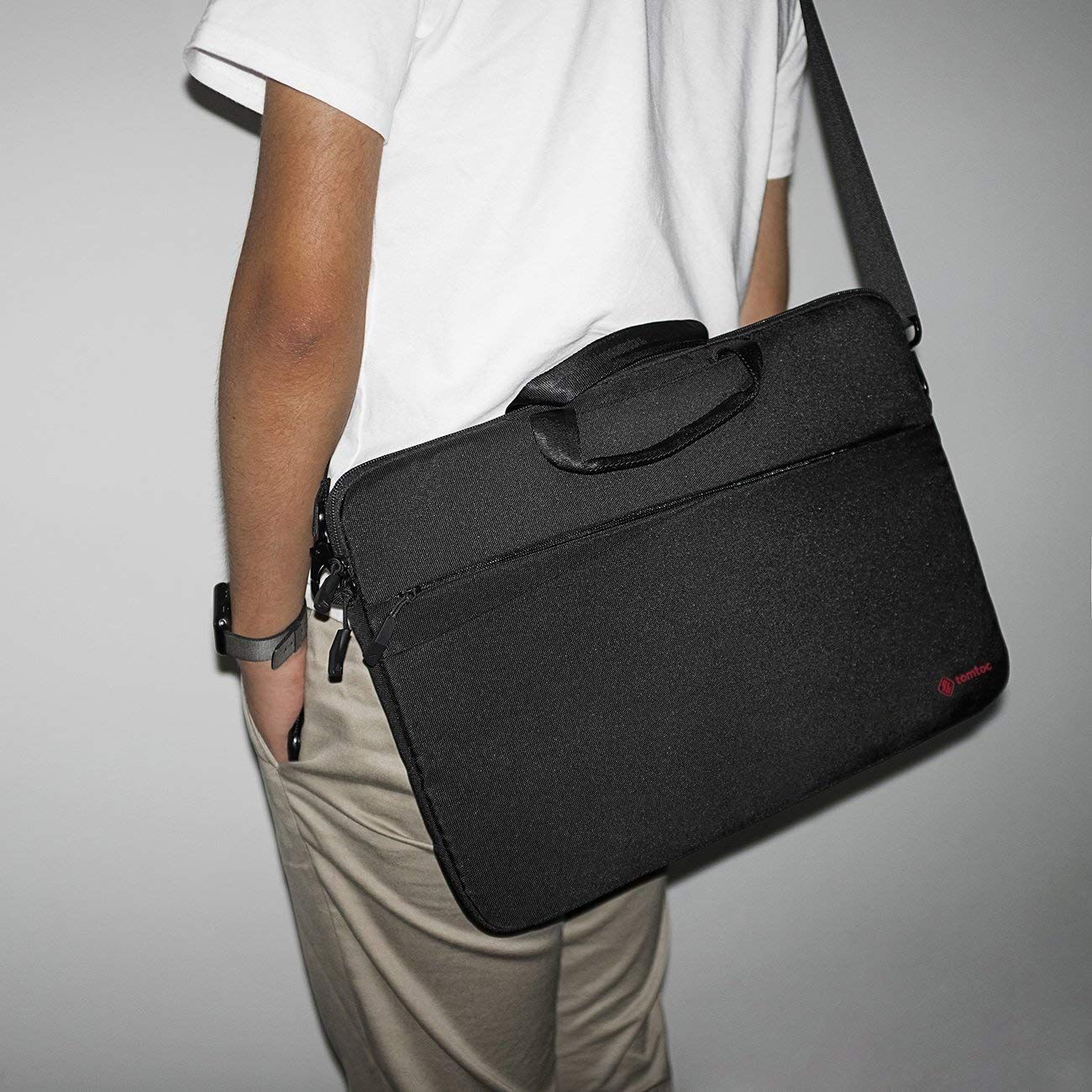 Túi Xách Tomtoc (USA) Messenger Bags Macbook 15″ Black