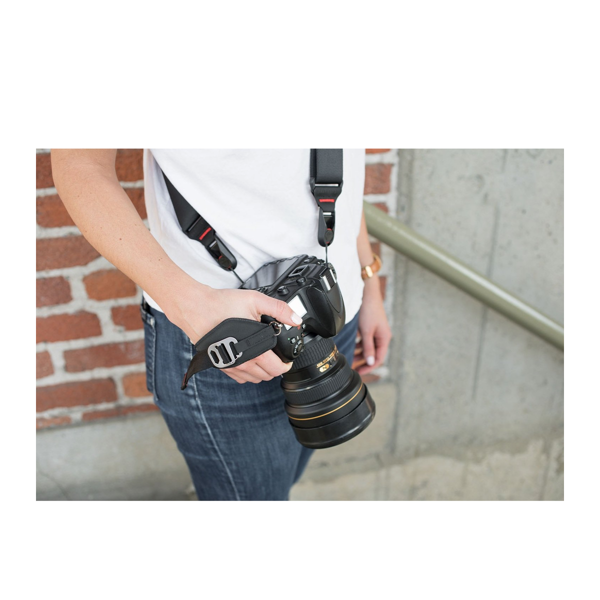 Dây đeo tay máy ảnh Peak Design Clutch