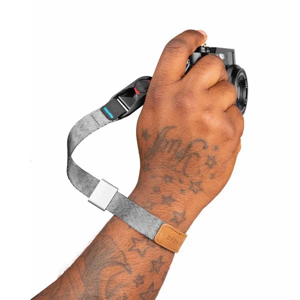Dây Đeo Tay Máy Ảnh Peak Design Cuff