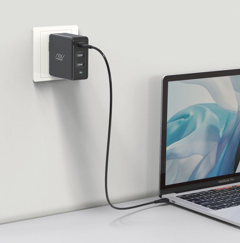 Sạc Đa Cổng Macbook Innostyle Gomax Plus 73w (Usb-C PD 61W + 2*Usb A Smart AI)