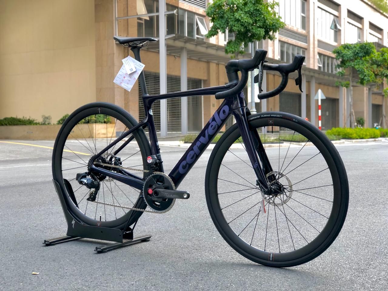 Cervélo Caledonia-5 Force eTap AXS - SIze 51