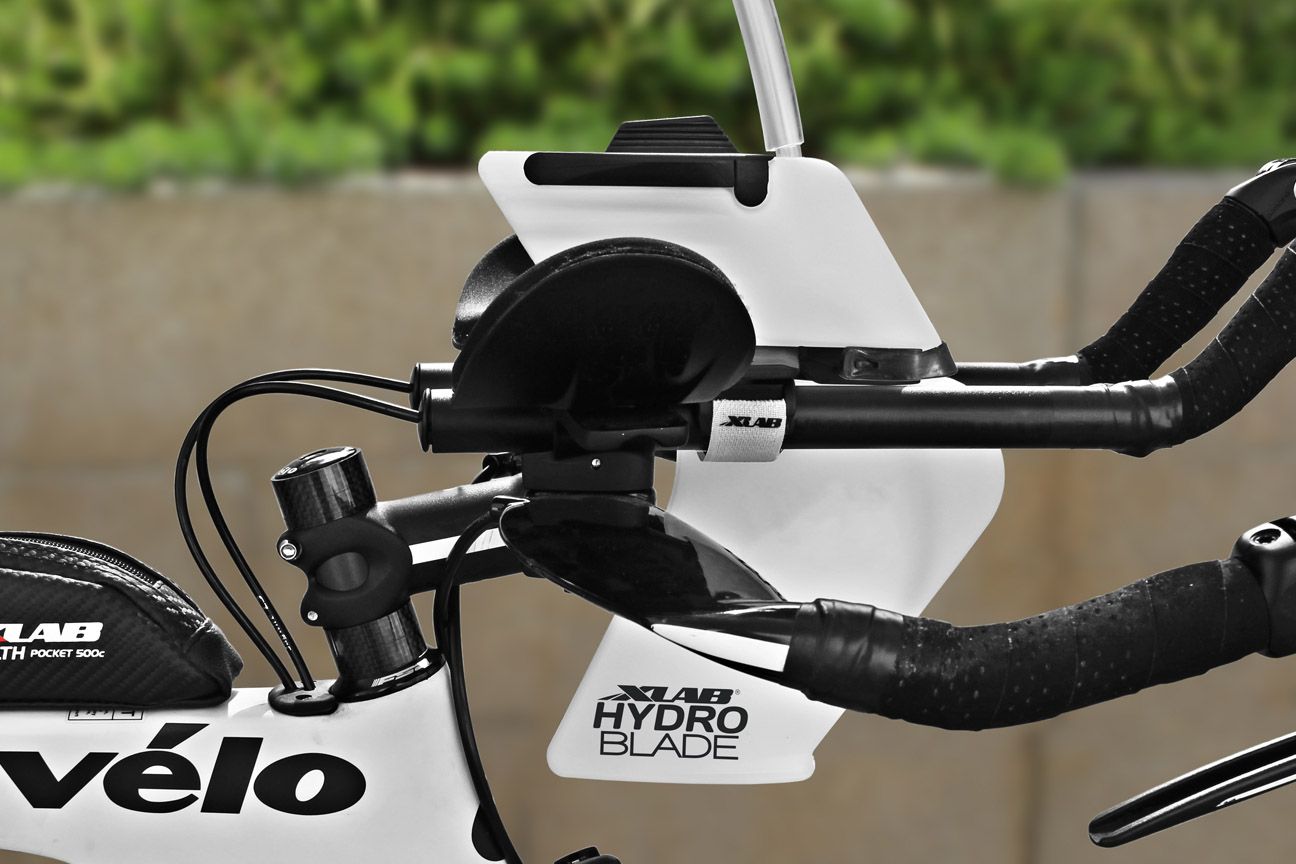 Bình nước xlab Hydroblade System - White