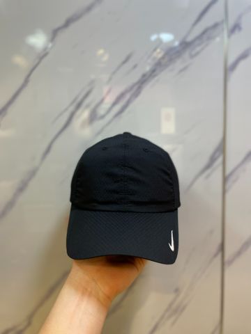 Nón Đen Logo Trắng Nike - New - 247077