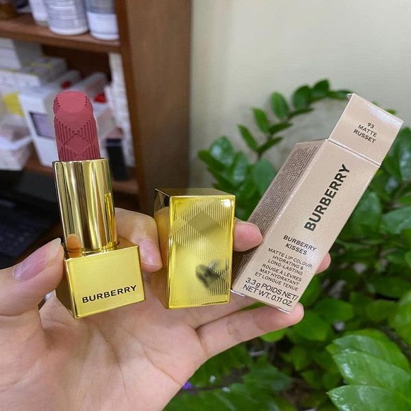 Son Thỏi Burberry Kisses Matte 93 Russet