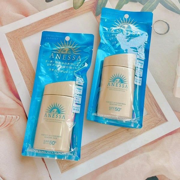 Sữa Chống Nắng Kiềm Dầu Anessa Perfect UV Sunscreen Skincare Milk SPF50+ PA++++ 60ml