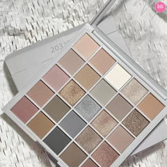 Bảng Phấn Mắt 25 Màu Gogo Tales Play Color Eyeshadow Palette 29.5g