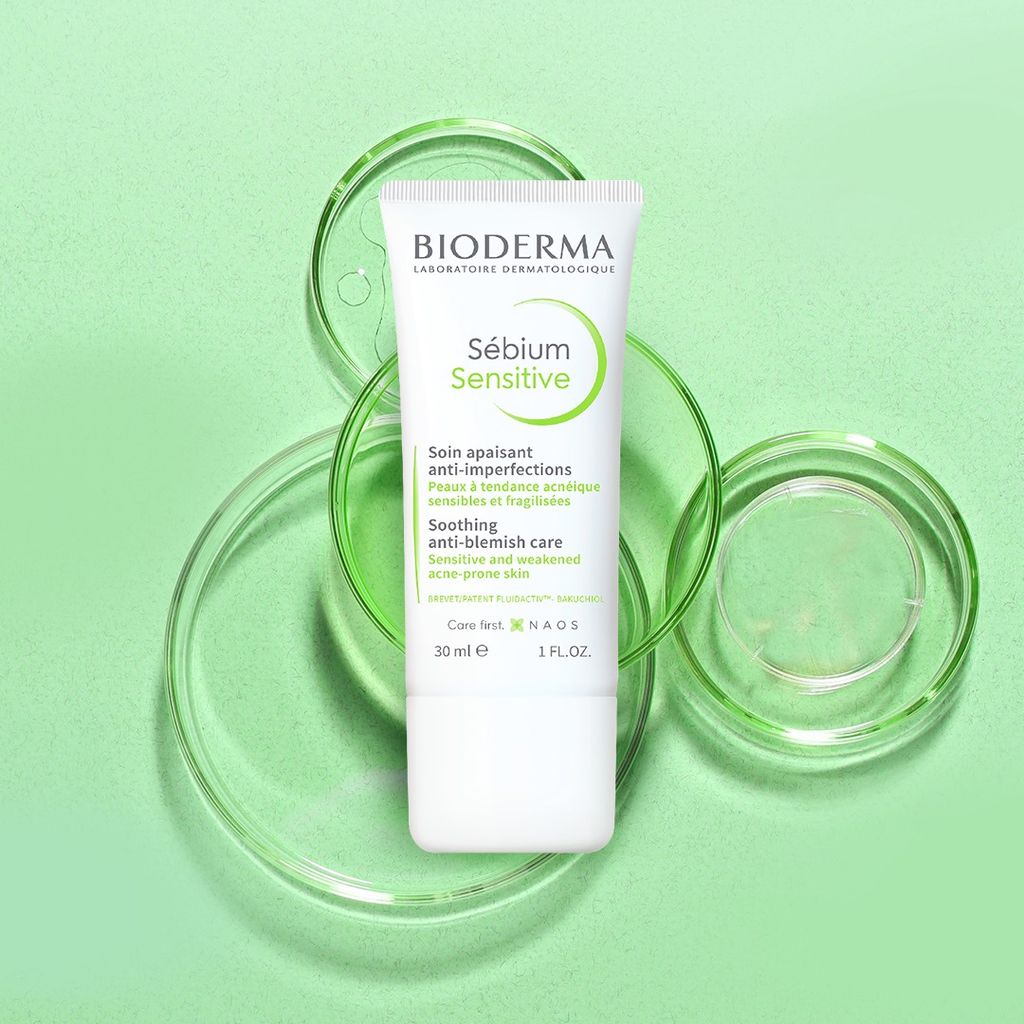 Kem Dưỡng Ẩm Cho Da Mụn Nhạy Cảm Bioderma Sébium Sensitive 30ml