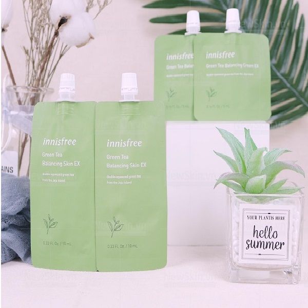 Nước Hoa Hồng Innisfree Green Tea Balancing Skin EX 10ml
