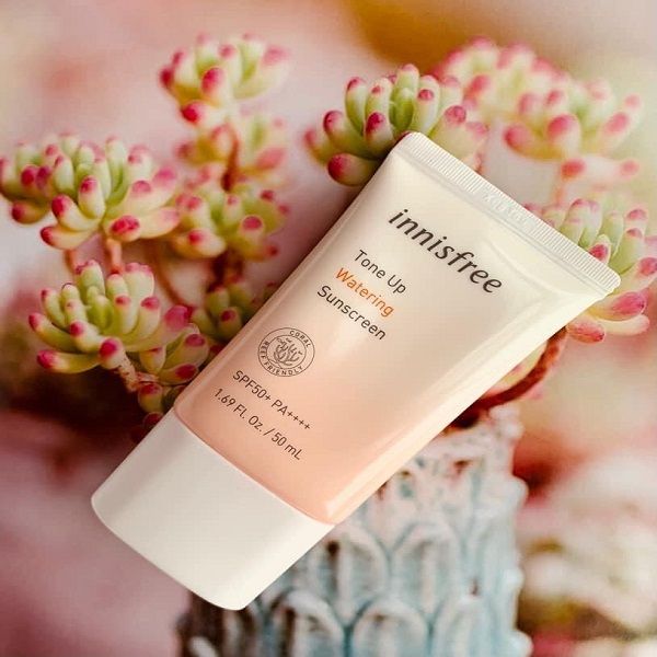 Kem Chống Nắng Innisfree Tone Up Watering Sunscreen SPF50+ PA++++ 50ml