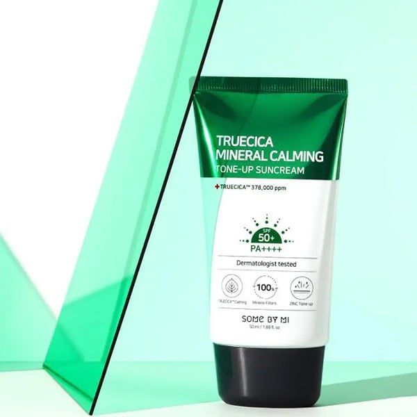 Kem Chống Nắng Dành Cho Da Mụn Some By Mi Truecica Mineral Calming Tone-up Suncream SPF50+ PA++++ 50ml