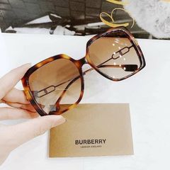 Kính thời trang Burberry BE4332