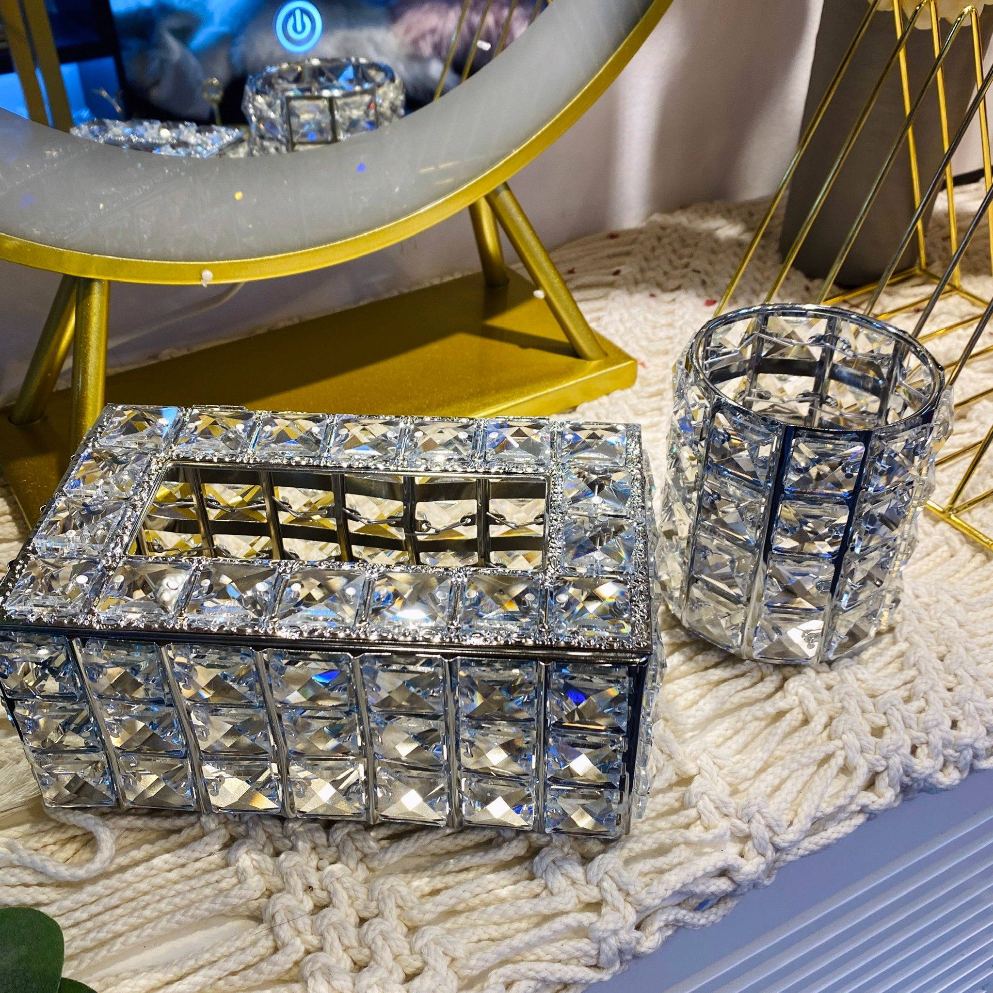 Lux Gold Collection - Hộp Khăn Giấy Crystal