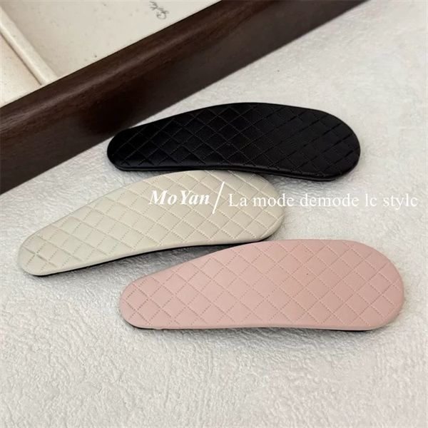 Kẹp tóc bầu dục vân quả trám