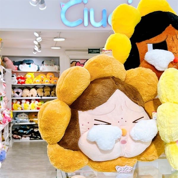 Gối hoa CryBaby (bản dupe) 48cm