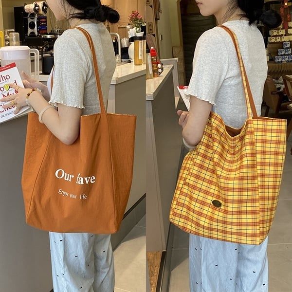 Túi tote Our Fave 2 mặt