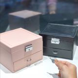 Hộp trang sức vuông có khoá