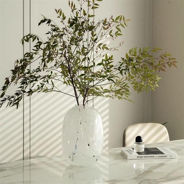 Lọ hoa thuỷ tinh bầu dục loang trắng 30cm