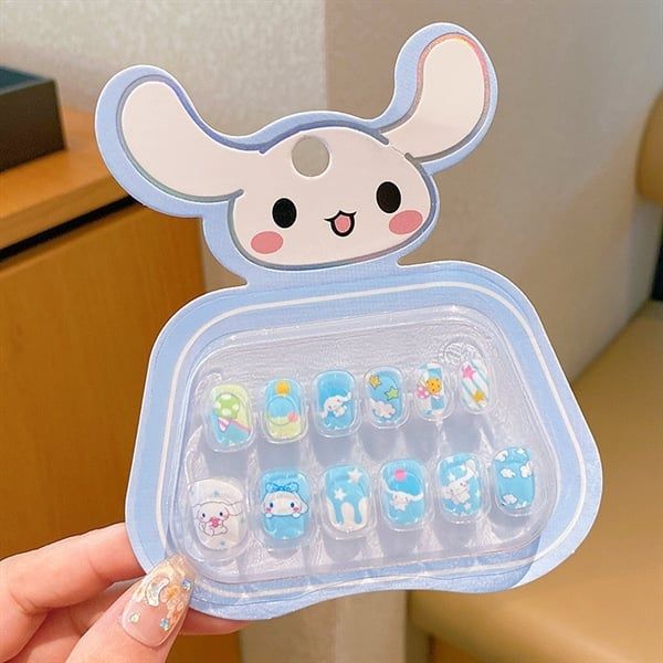Set móng tay dán Sanrio cho bé