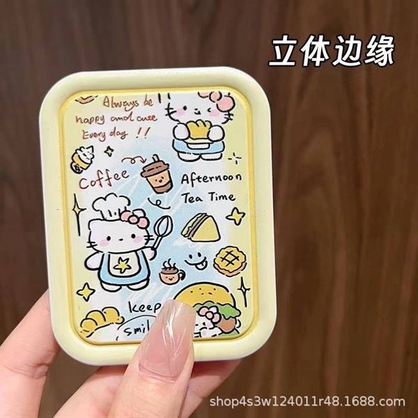 Gương kèm lược Hello Kitty hình nhí