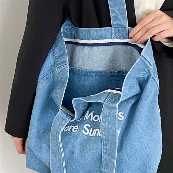 Túi jean Less Mondays More Sundays