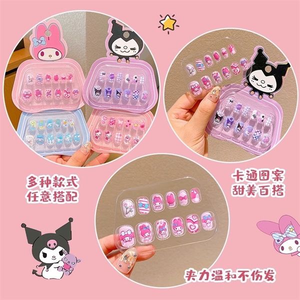 Set móng tay dán Sanrio cho bé
