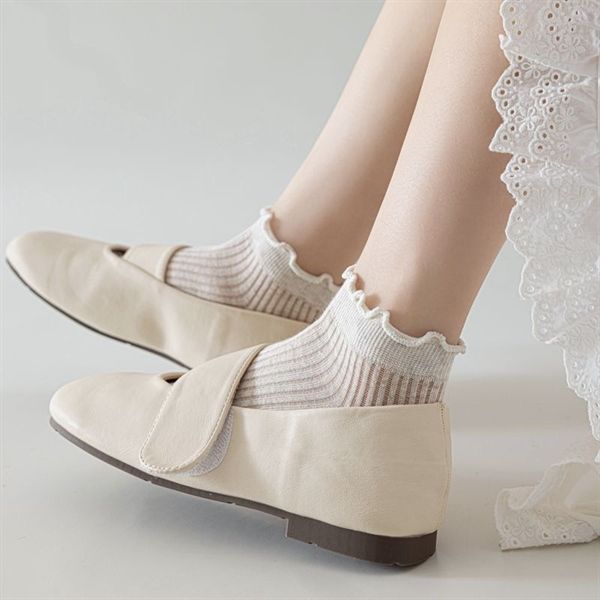Tất The TeaLife gân sọc cổ nhún bèo