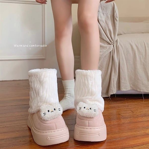 Bốt cổ lông charm mèo bông