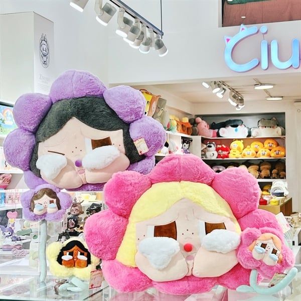 Gối hoa CryBaby (bản dupe) 48cm