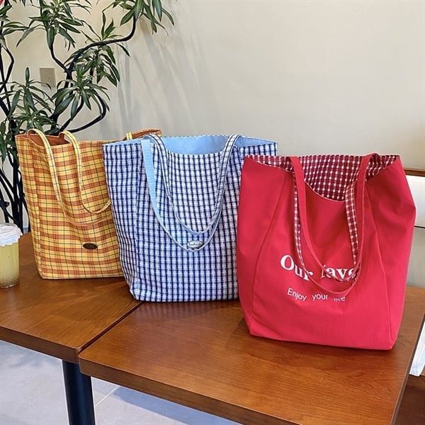 Túi tote Our Fave 2 mặt