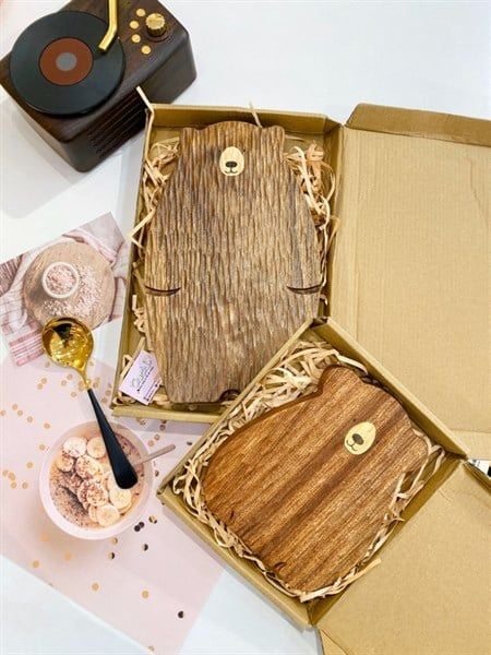 Thớt gỗ óc chó cao cấp hình gấu
