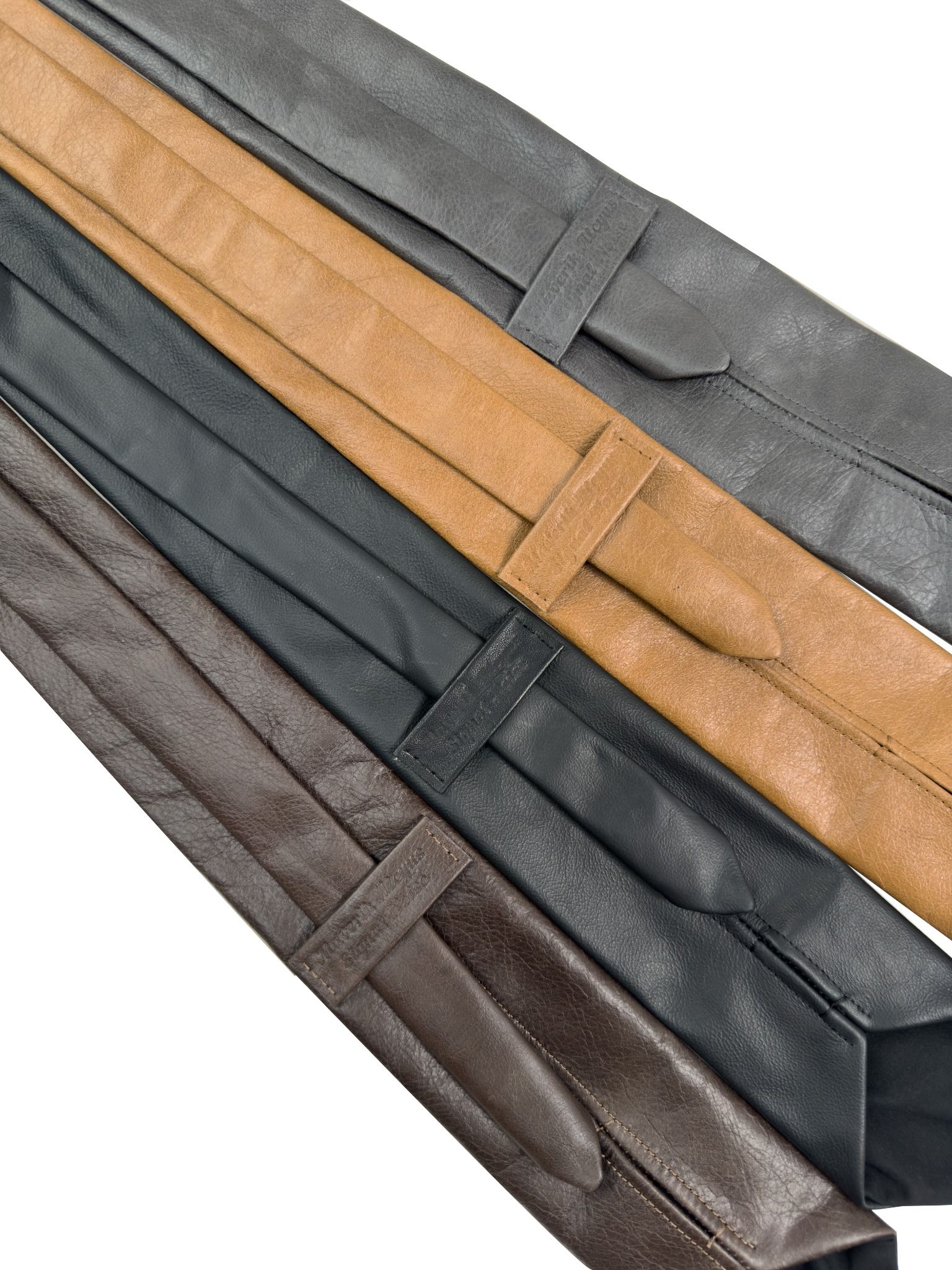 ALMV S/N LEATHER TIE ( BLACK )