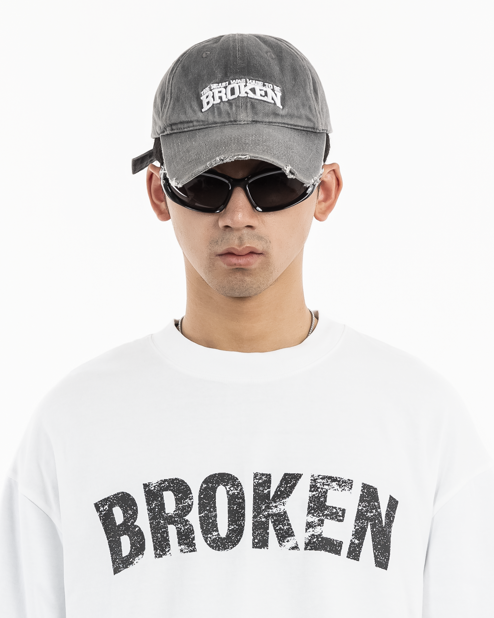  BROKEN DISTRESSED VINTAGE HAT (GREY) 