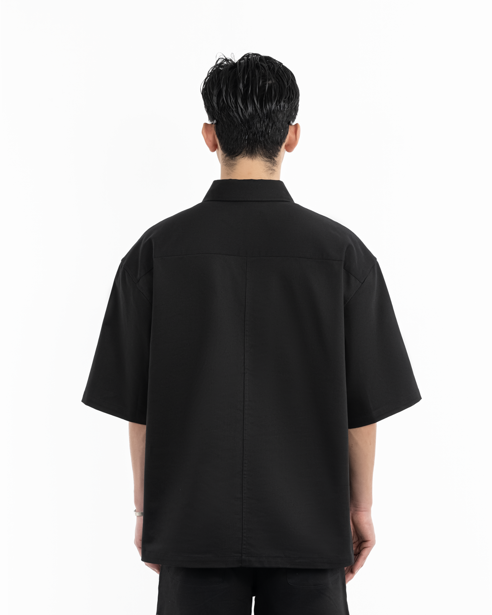 OVERSIZED SHORT SLEEVES SHIRT