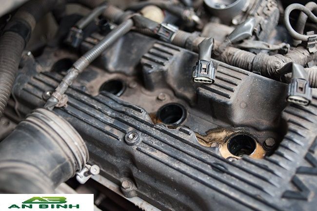 Phụ Gia Làm Sạch Buồng Đốt Xe Hơi Mega Daya Benzene Fuel Booster 120ml