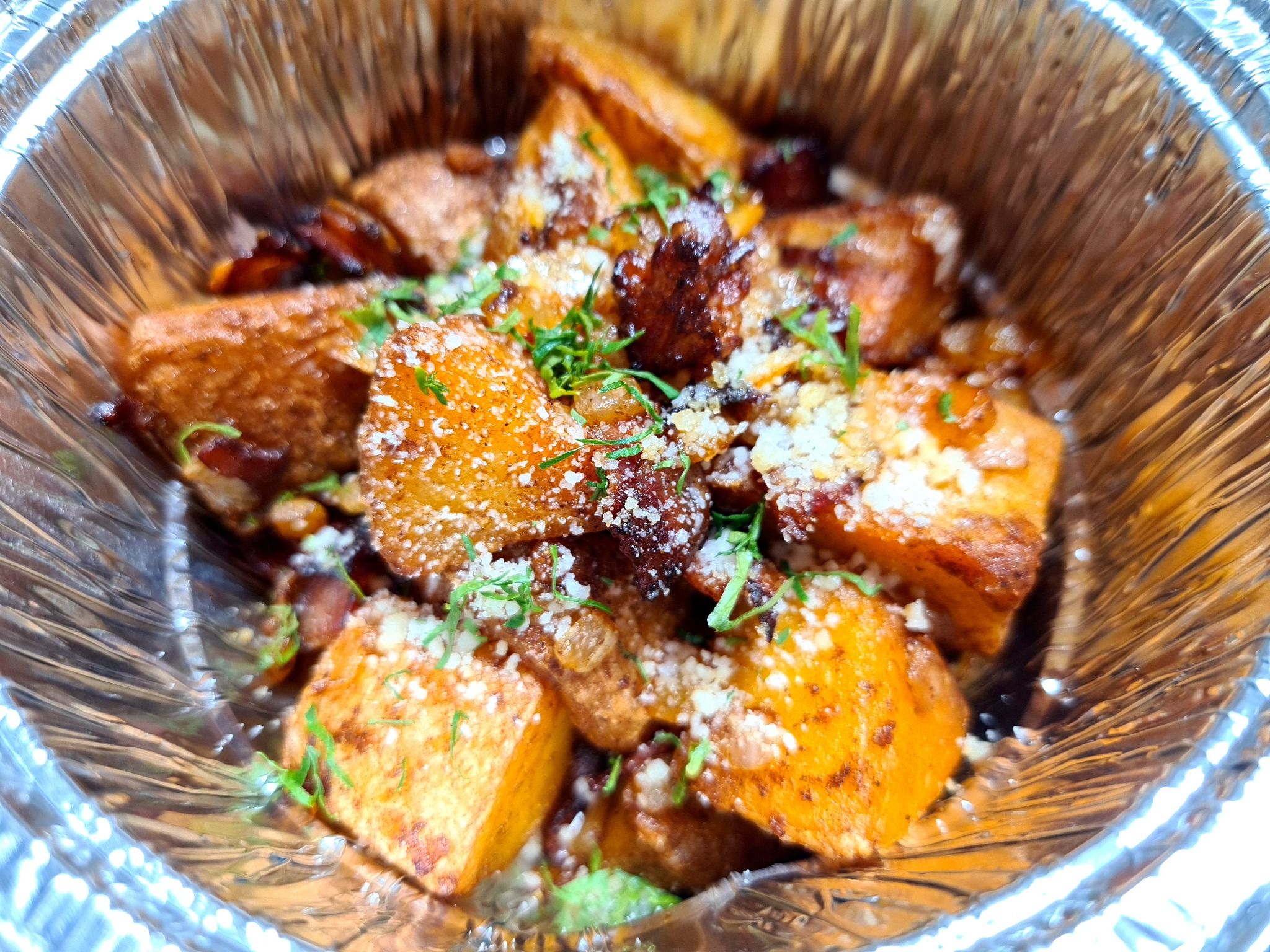 Fried Potato/ Bratkartoffeln - Khoai tây áp chảo với thịt xông khói, hành tây