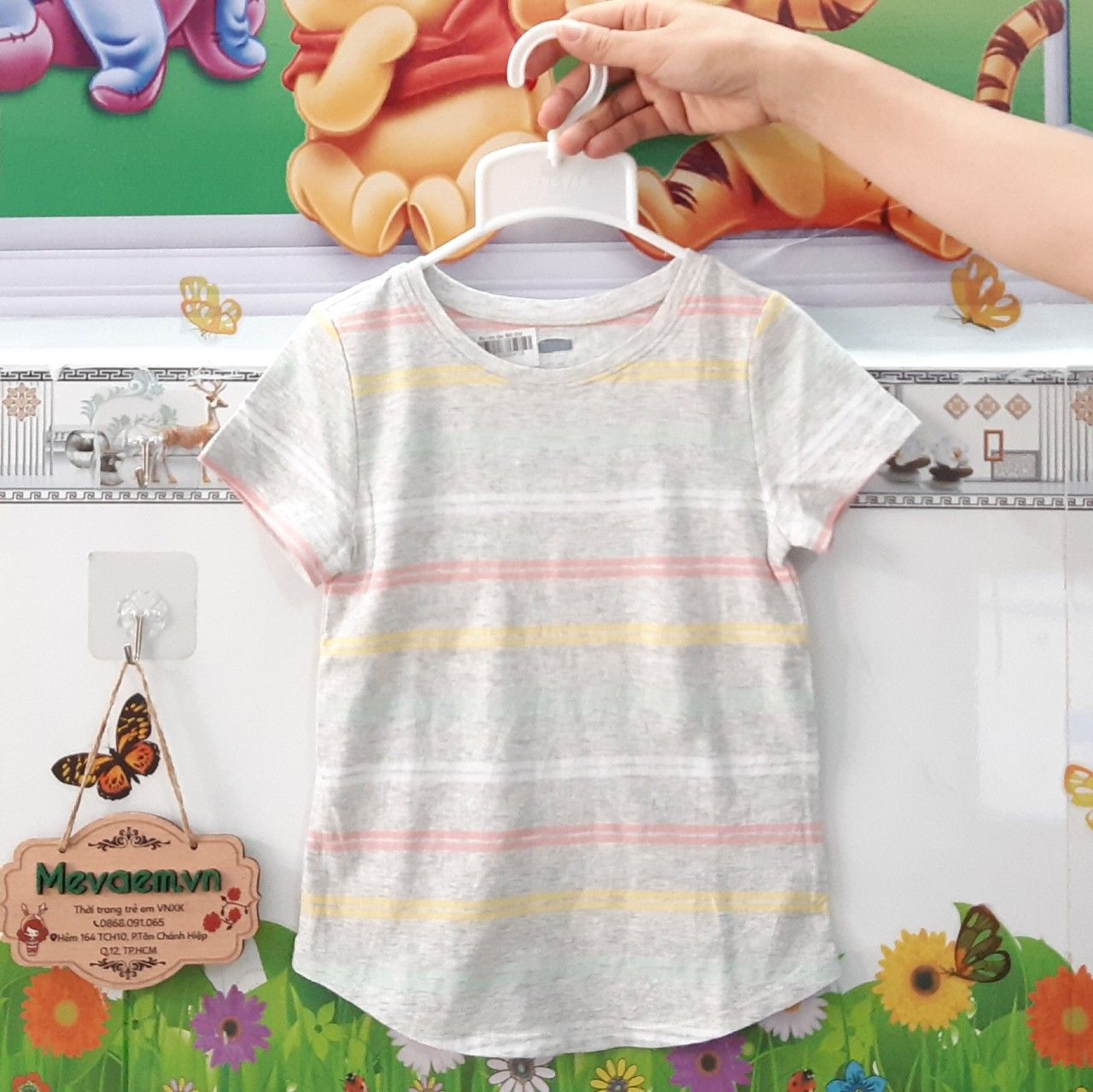 Áo Cộc Tay Old Navy Bé Gái Kẻ Sọc Xám Màu