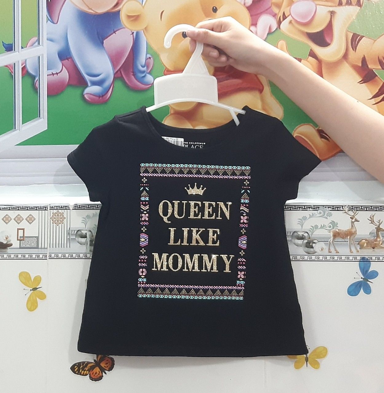 Áo Cộc Tay BG Place Đen QUEEN