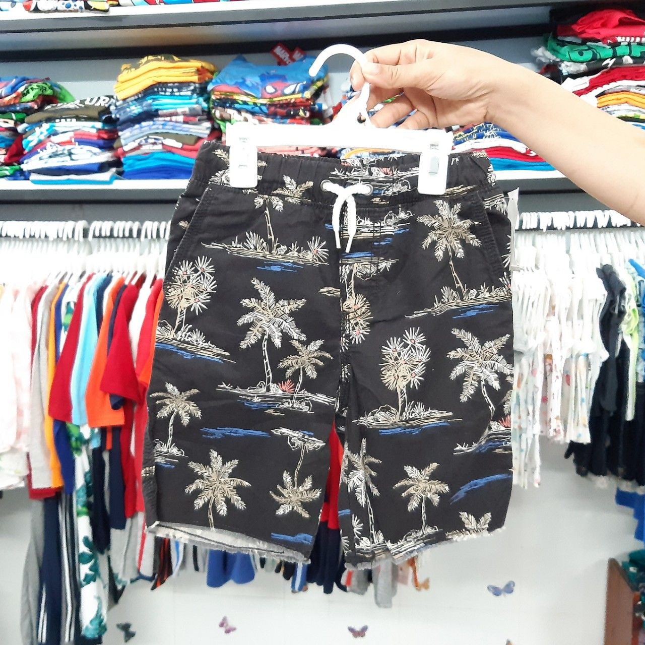 Quần Short Kaki Bé Trai OshKosh Cây Cọ
