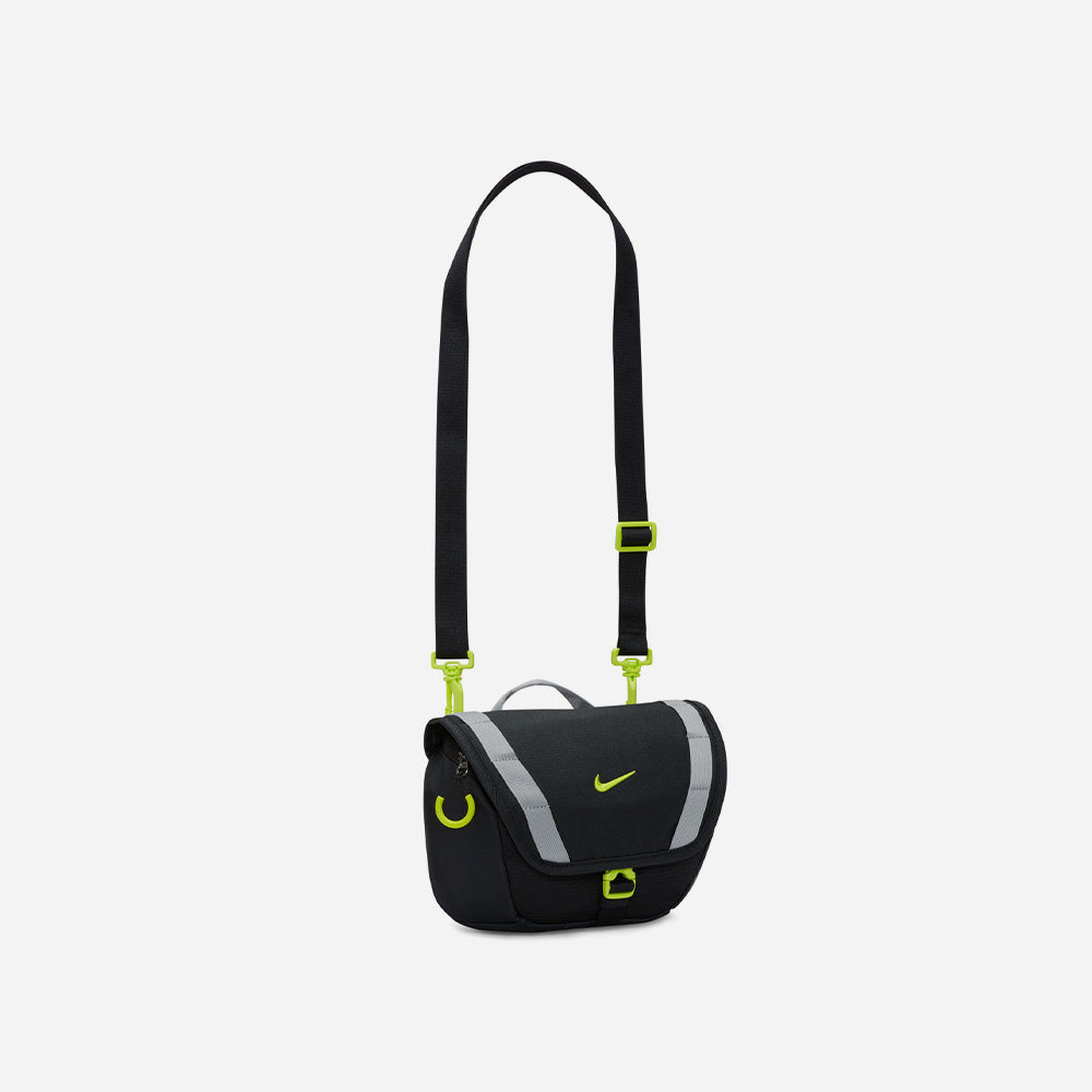  Túi training Nike Hike Waistpack Bags DJ9681-010 