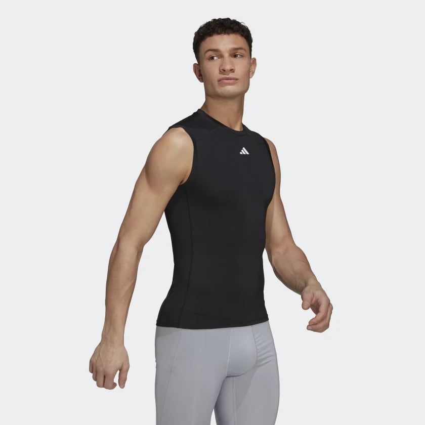 Áo training adidas Techfit Training Mouwloos nam HK2338