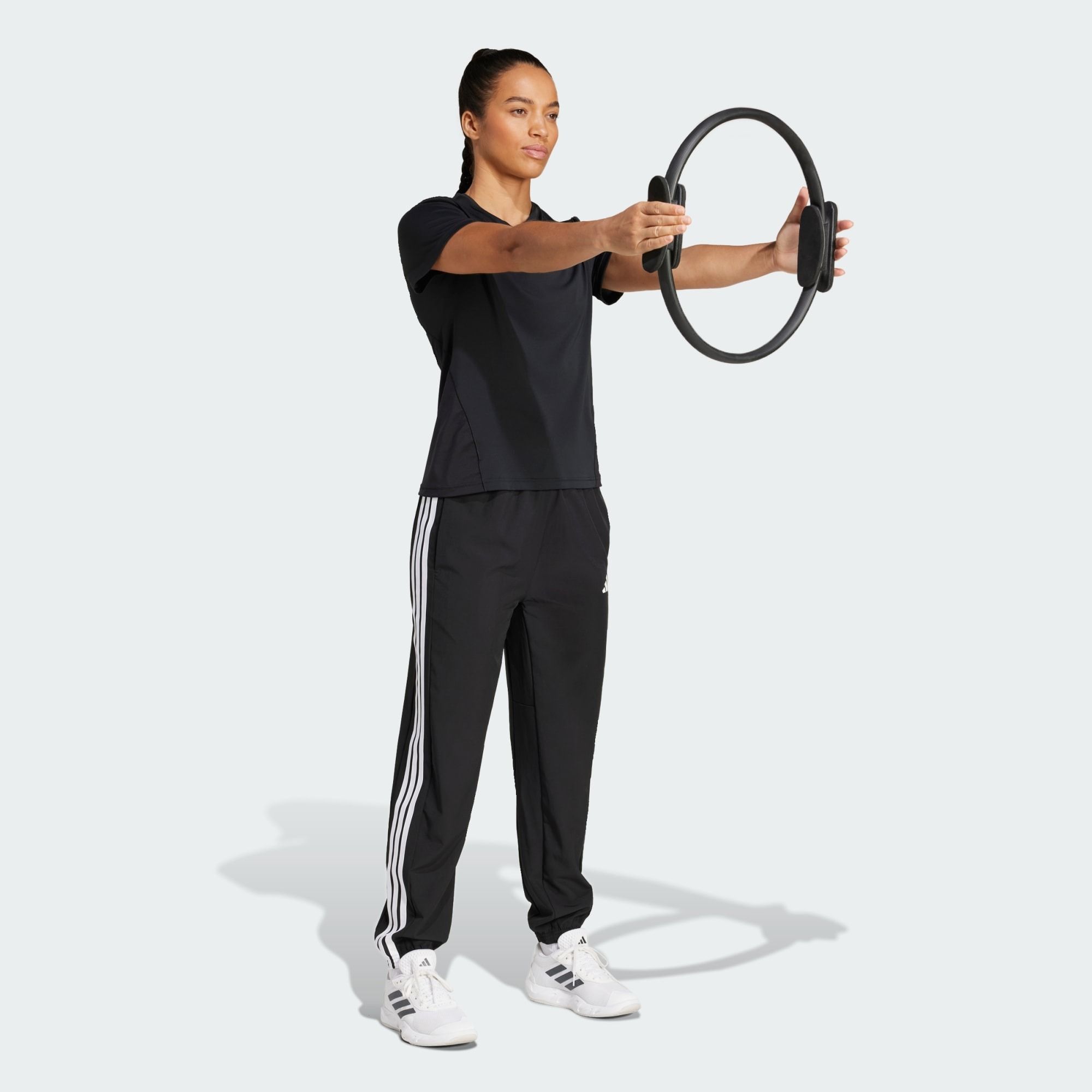 Quần training adidas TRAIN ESSENTIALS nữ JI8313